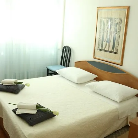 Sweet Apartment *