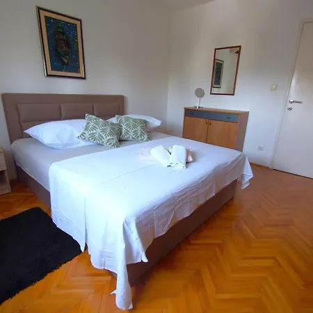 Sweet Apartment Split