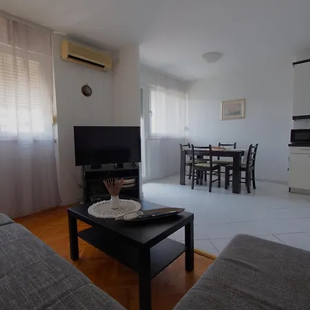 Apartment Sweet *