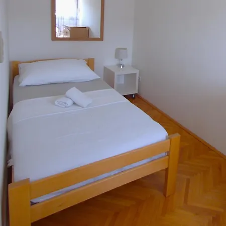 Sweet Apartment *
